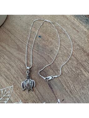 Sterling Silver  Turtle Necklace With Moving Limbs